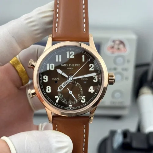 Patek Philippe Calatrava Pilot Travel Time 5524R Brown Dial Leather Strap 42mm